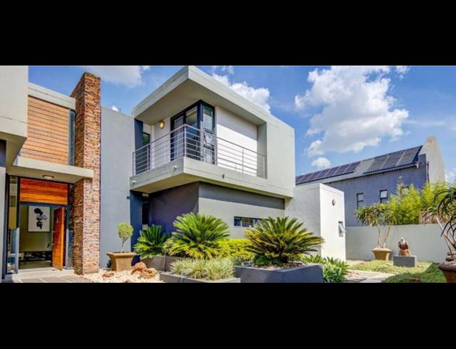 4 BEDROOM HOUSE FOR SALE IN GLEN MARAIS